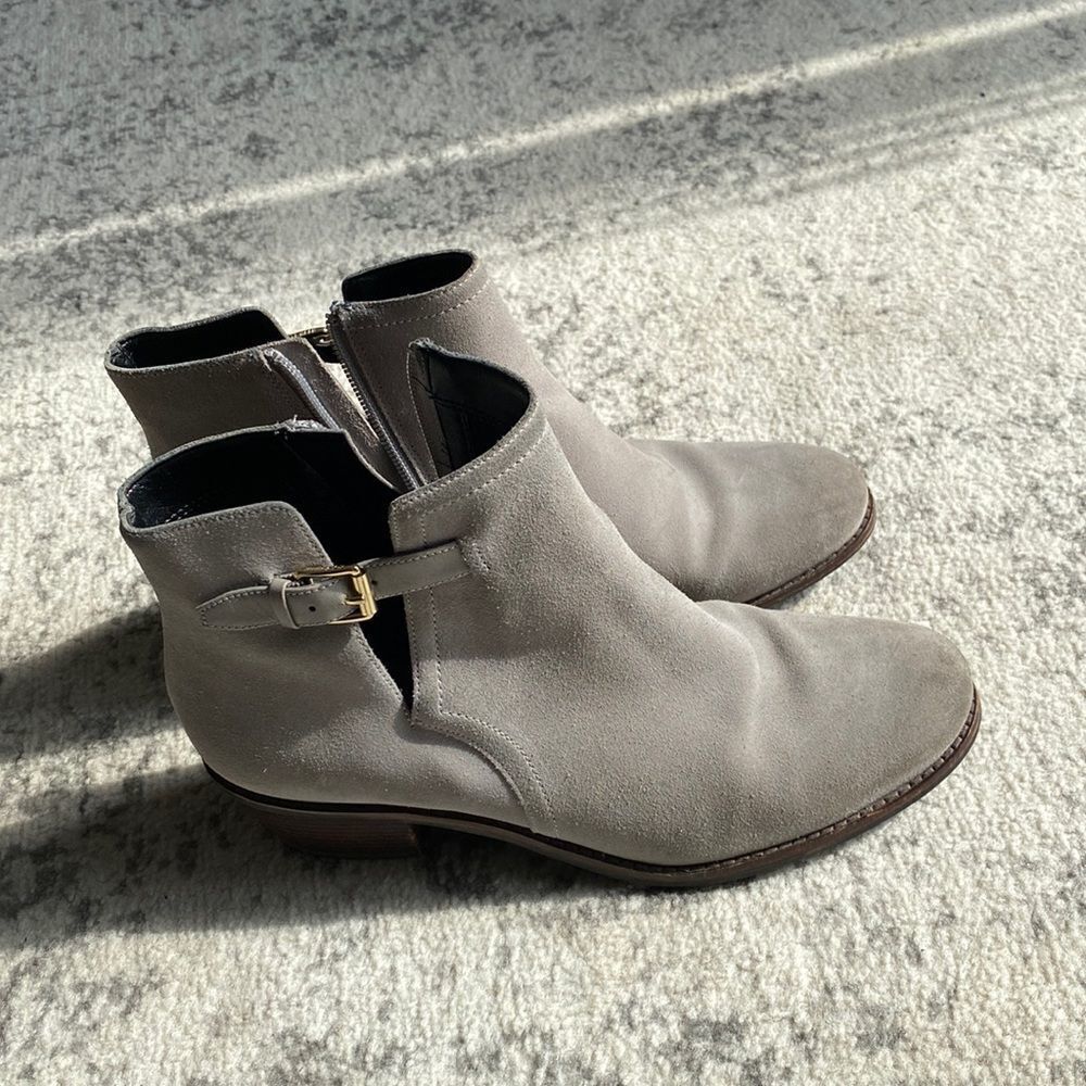 Cole Haan Boots Size 9.5 B leather booties‎ grey in GUC